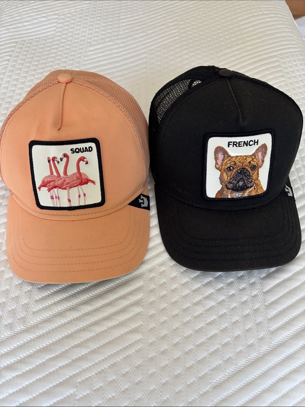 Bundling two hats